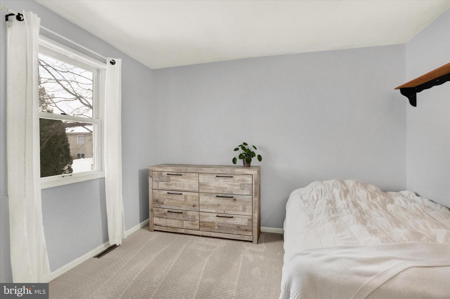 405 Clover Road photo 20
