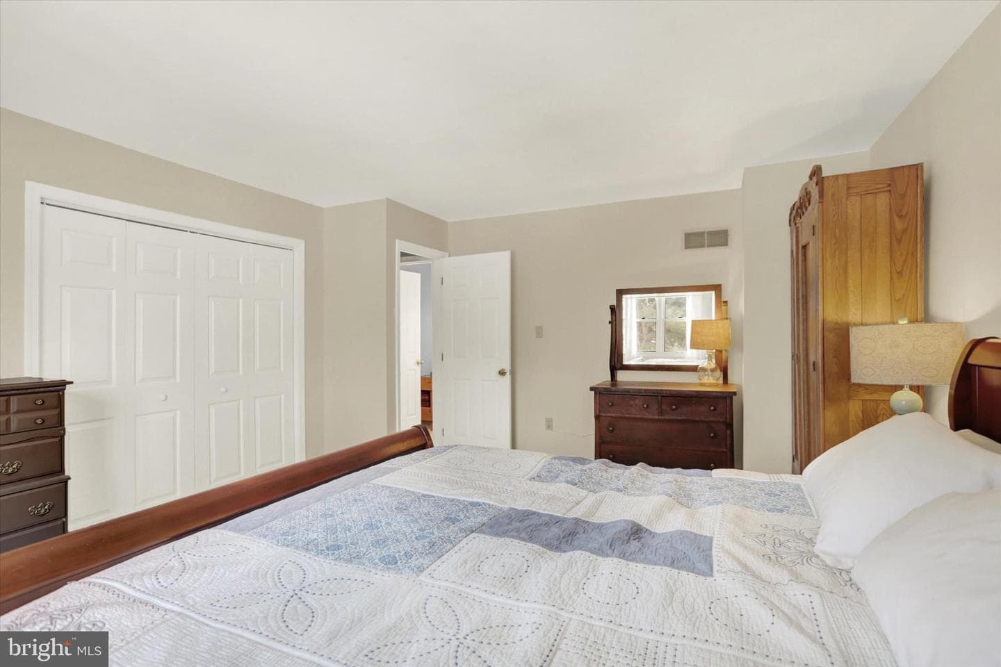 405 Clover Road photo 34