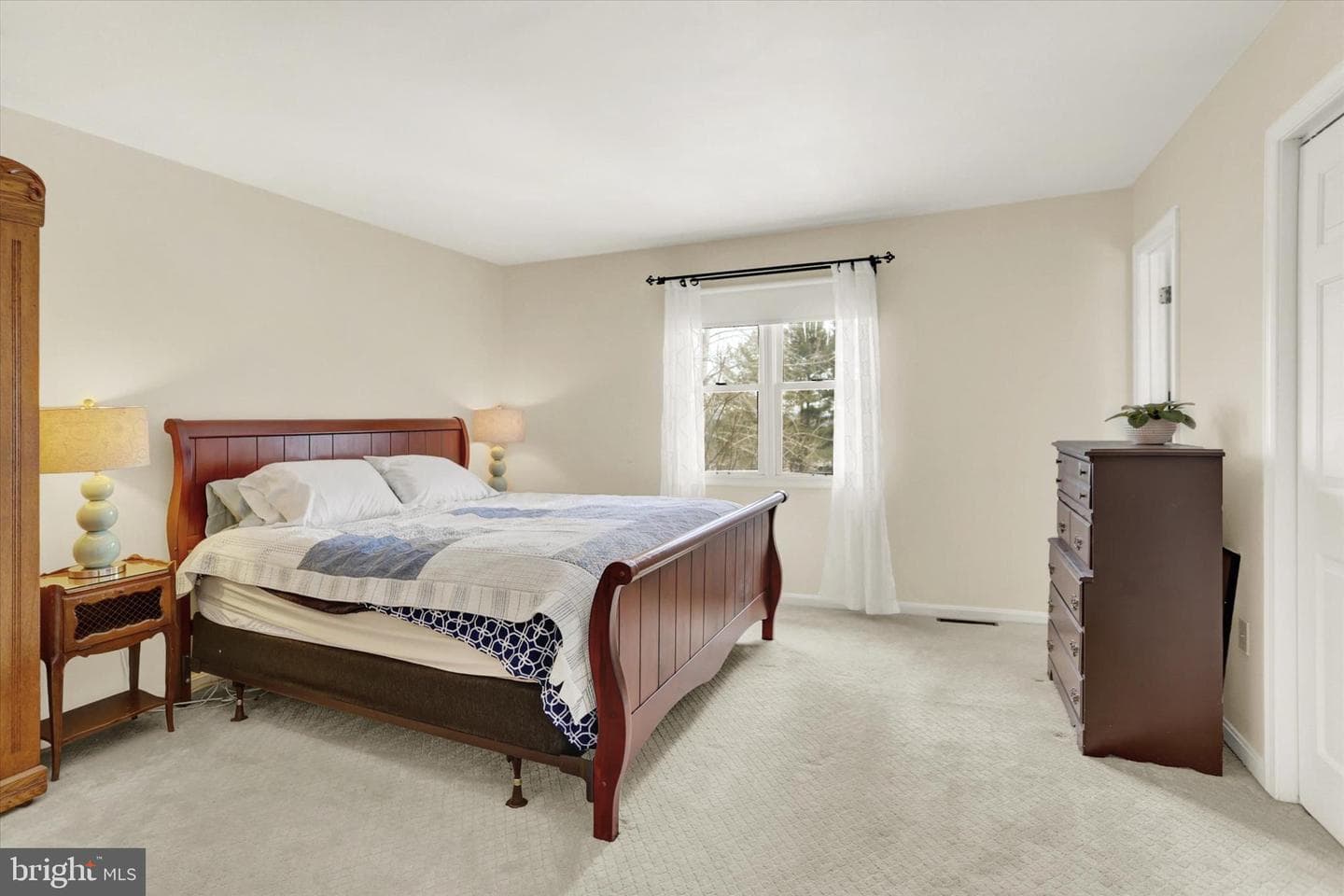 405 Clover Road photo 37