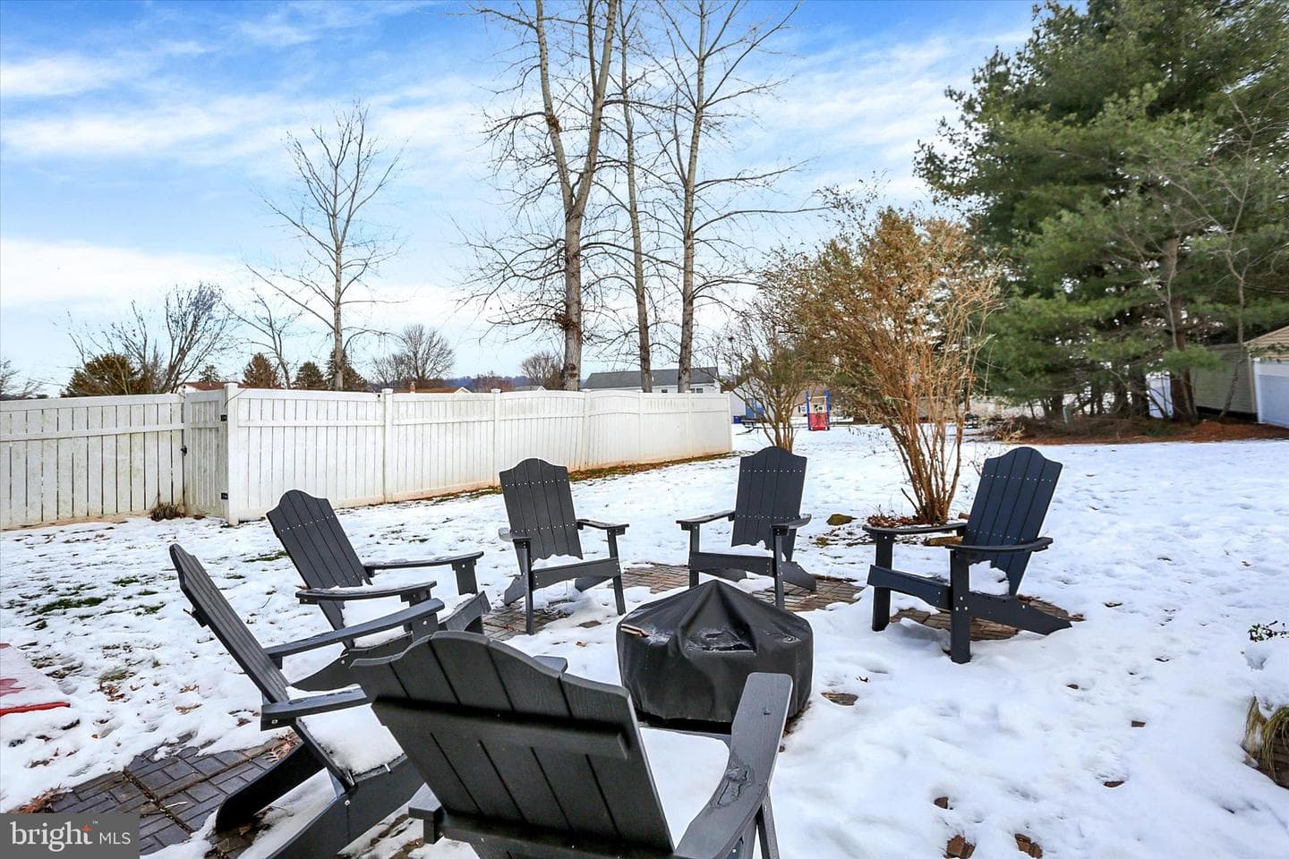 405 Clover Road photo 44