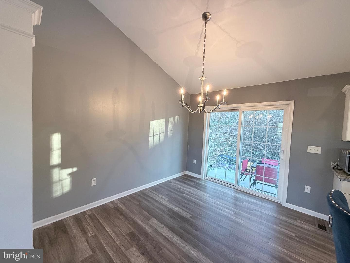 620 Woodside Road photo 4