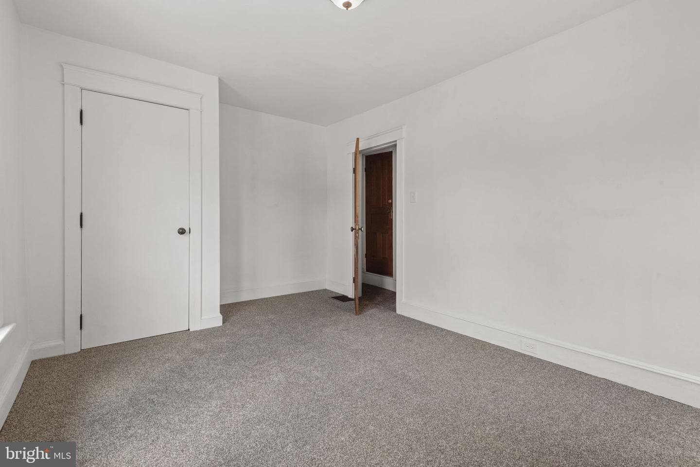 143 N 2nd Street photo 21