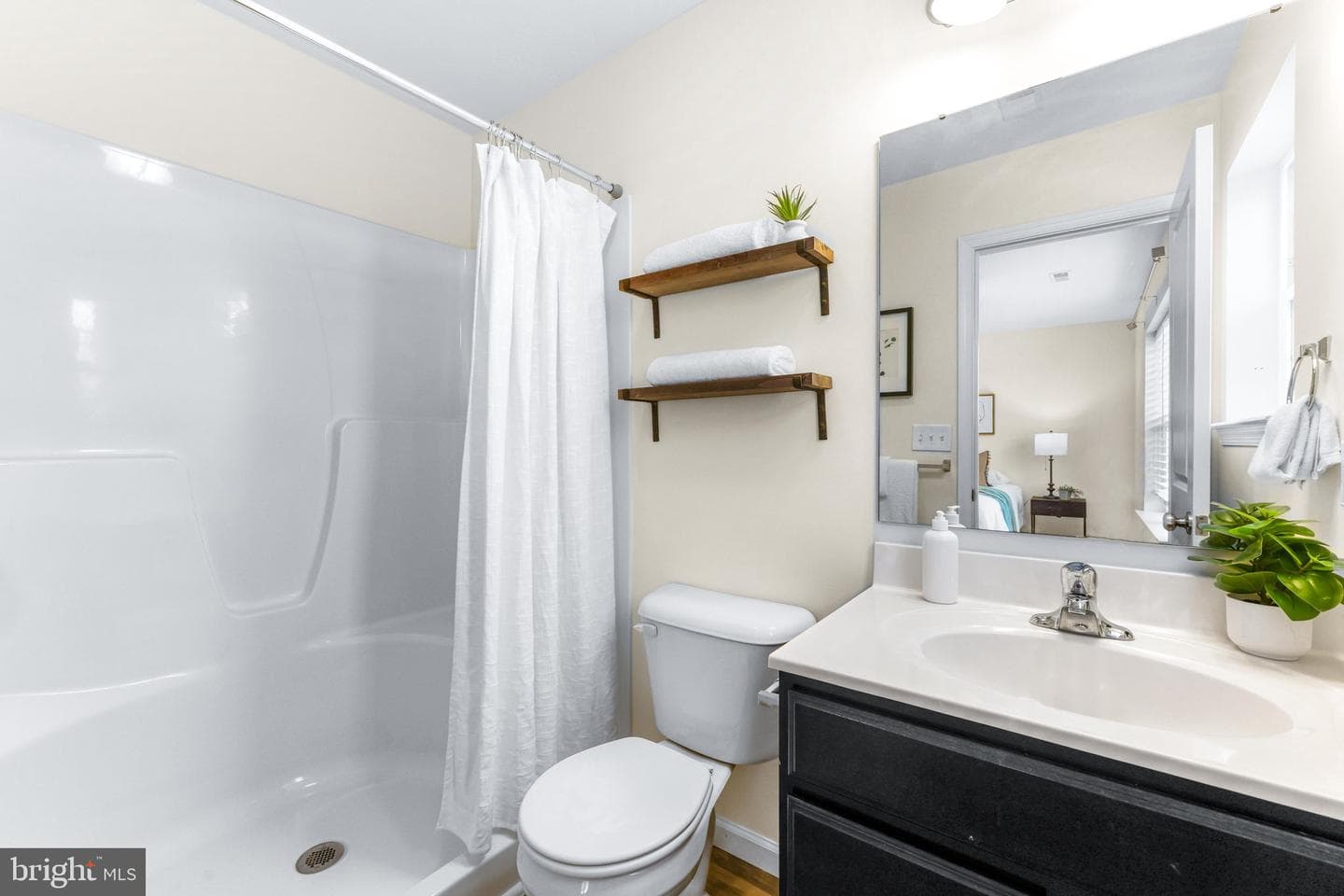 64 Holstein Drive photo 20