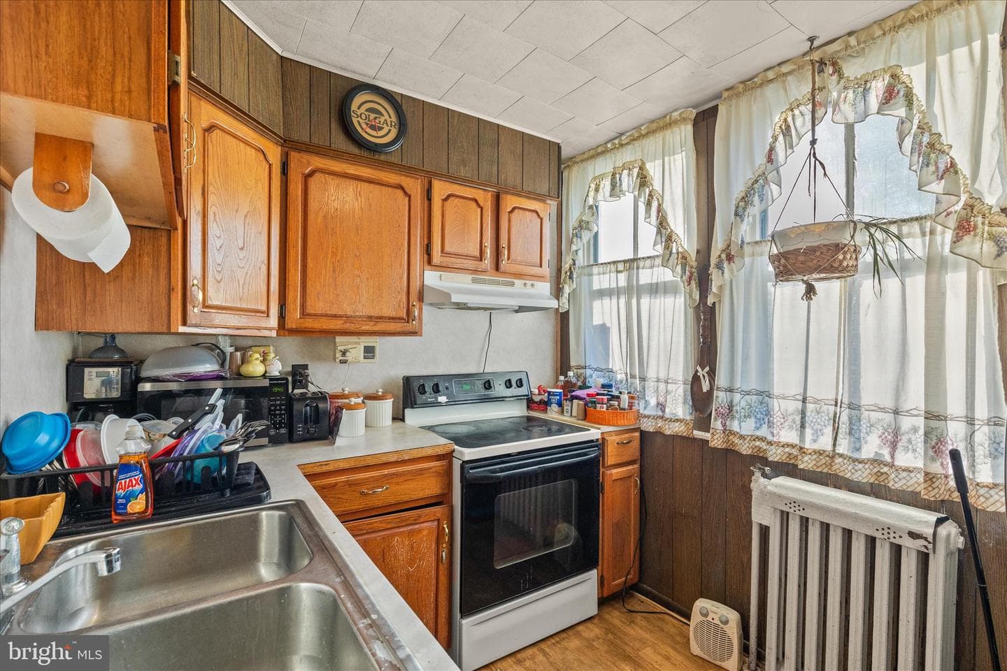 350 E Poplar Street photo 10