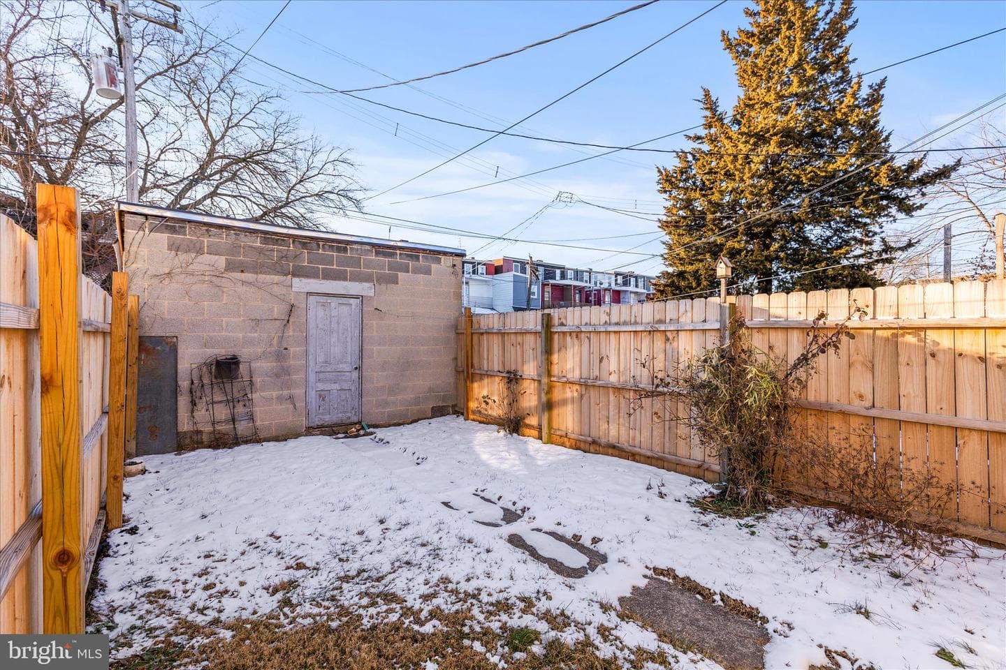 350 E Poplar Street photo 26