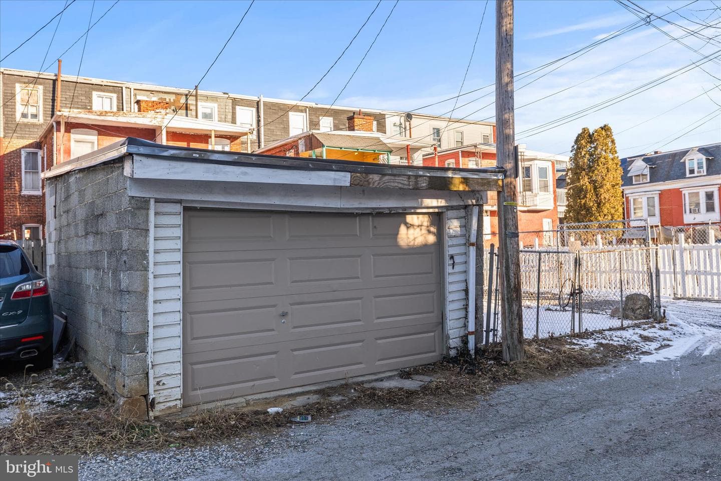 350 E Poplar Street photo 30
