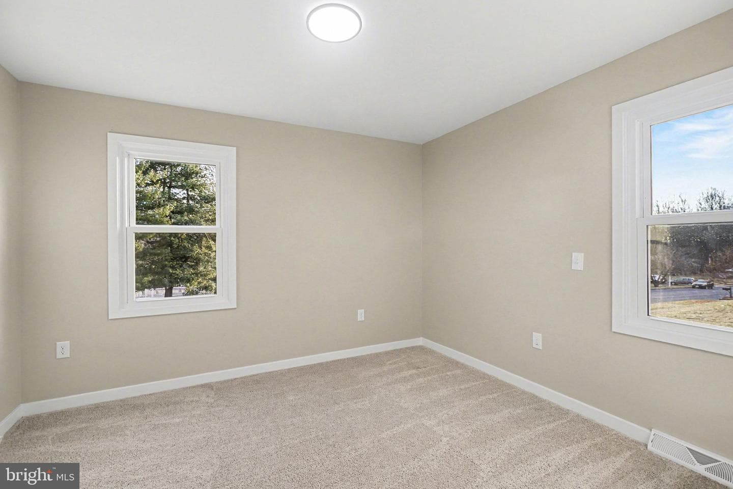 752 Collina Drive photo 13