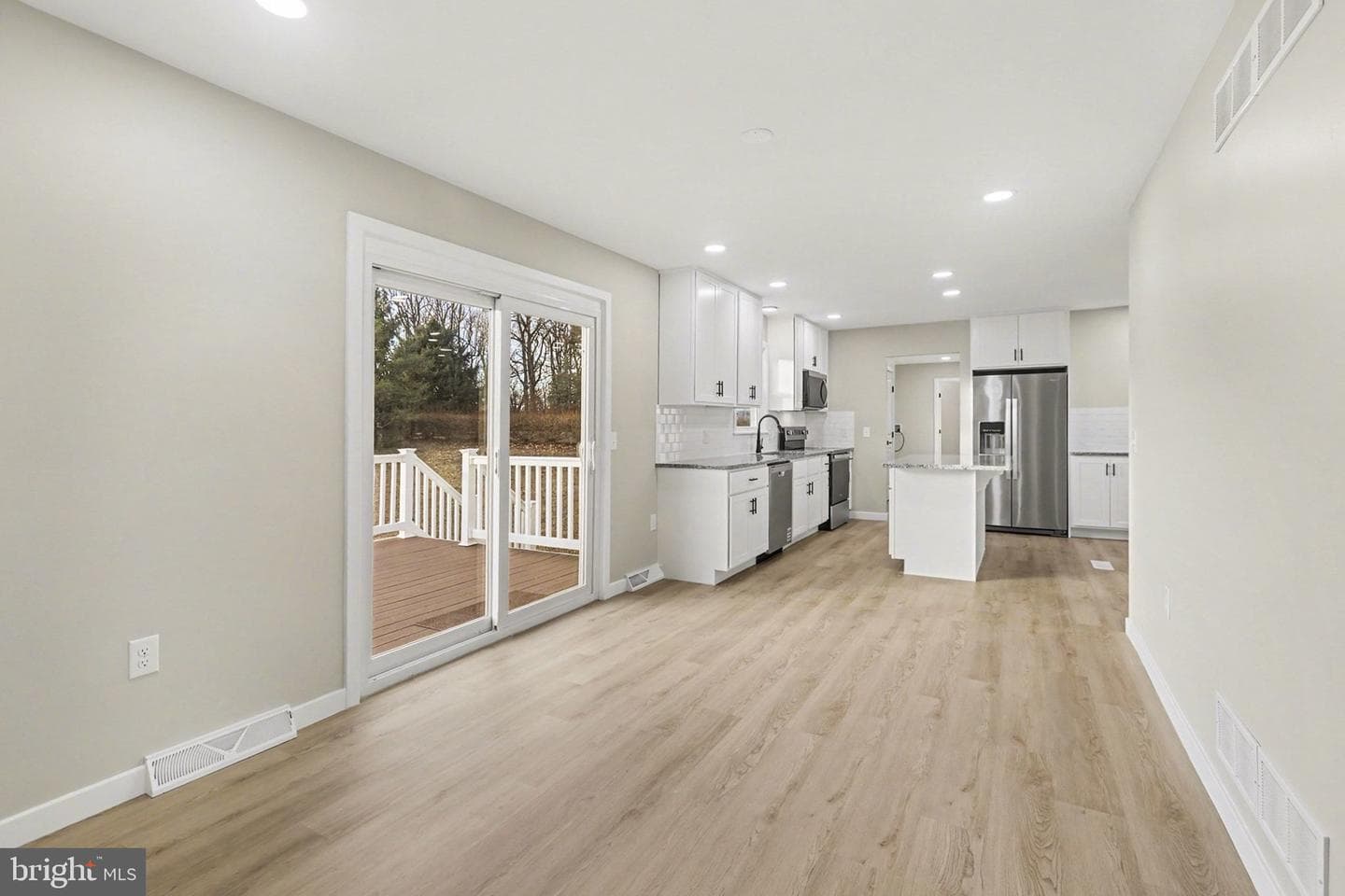 752 Collina Drive photo 4