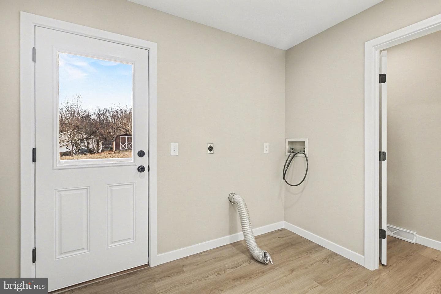 752 Collina Drive photo 6