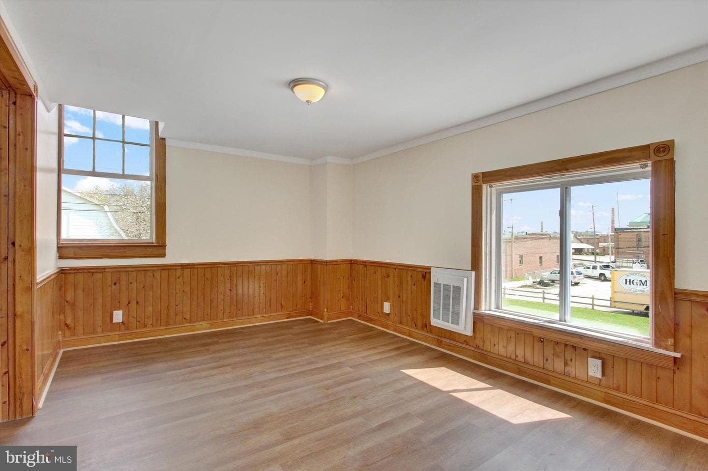 407 Carlisle Street photo 29
