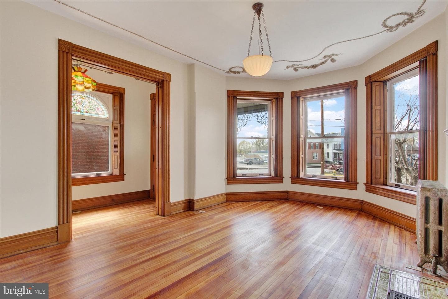 407 Carlisle Street photo 6