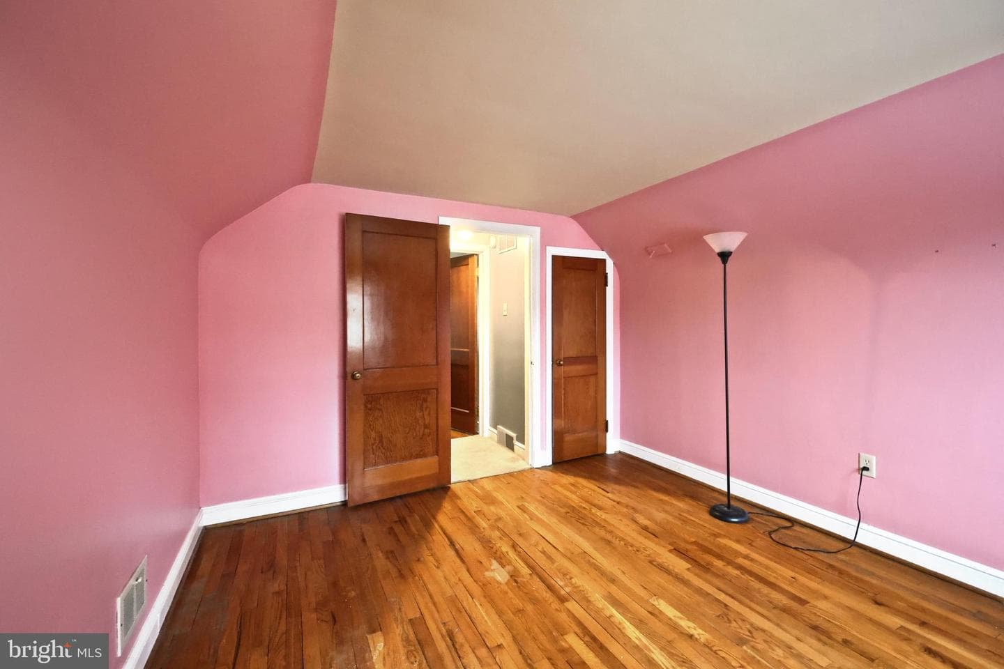 1339 Canterbury Lane photo 19