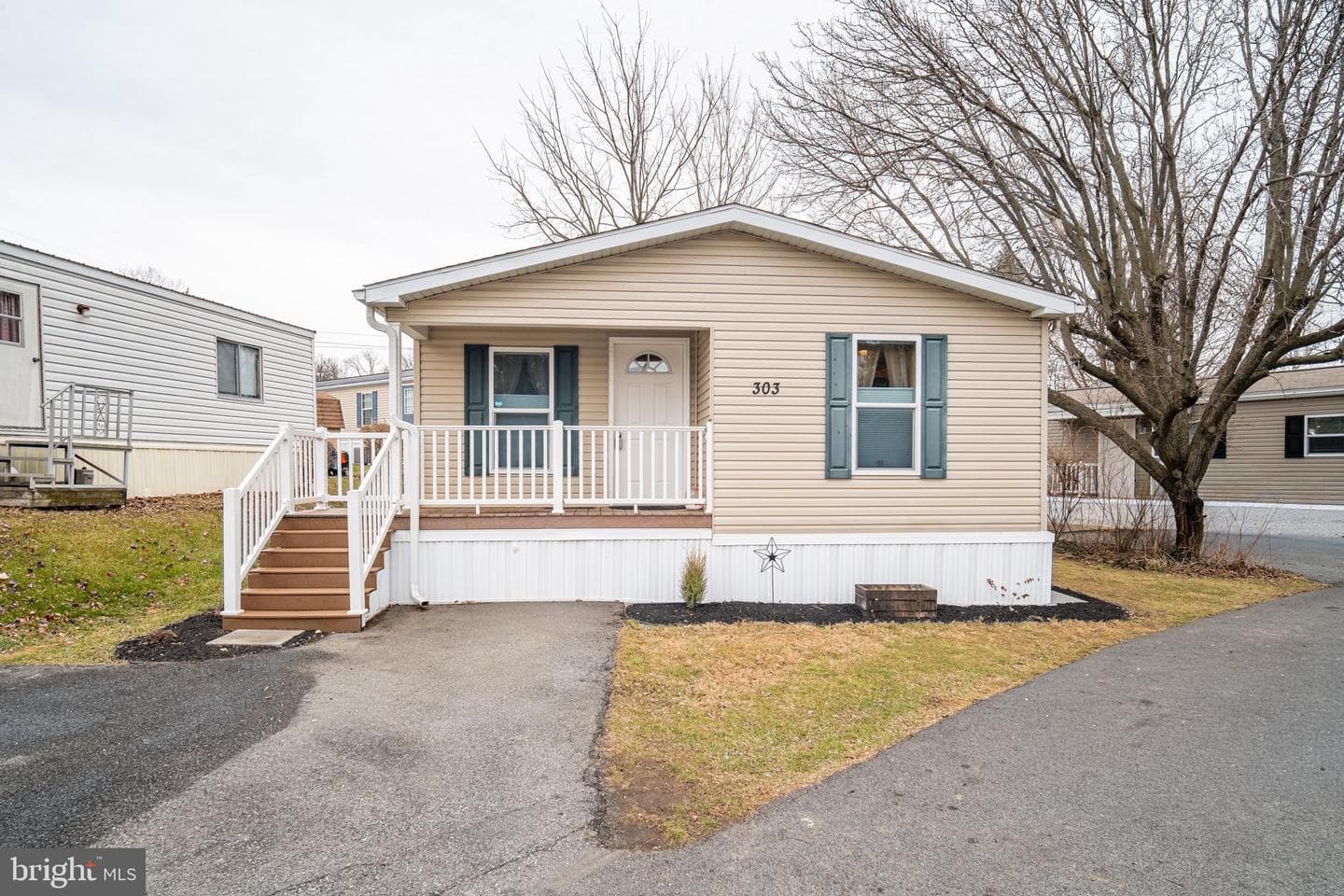 303 Basil Court photo 23