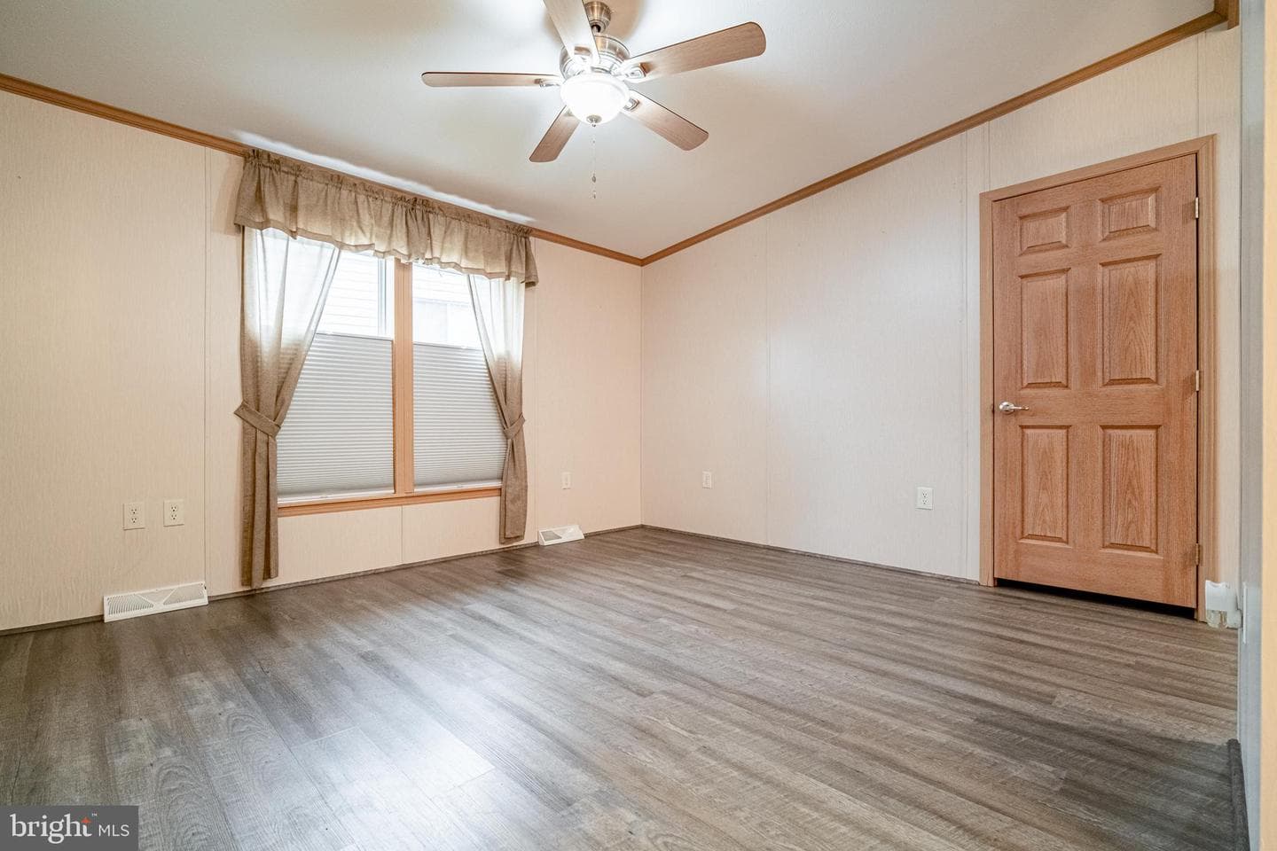 303 Basil Court photo 3
