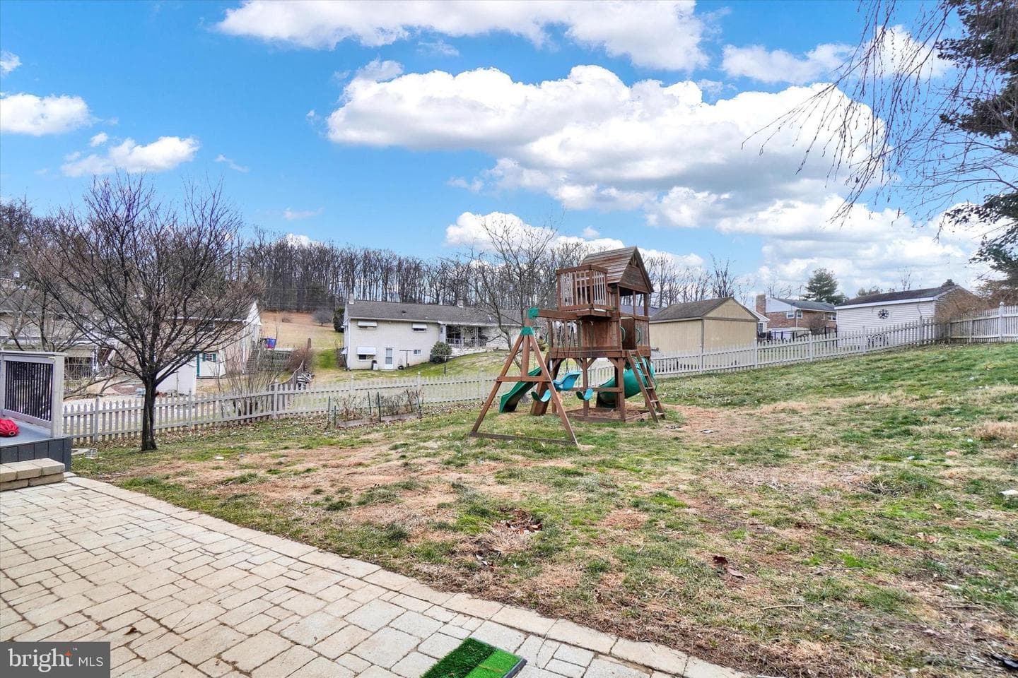 43 Lynwood Drive photo 23