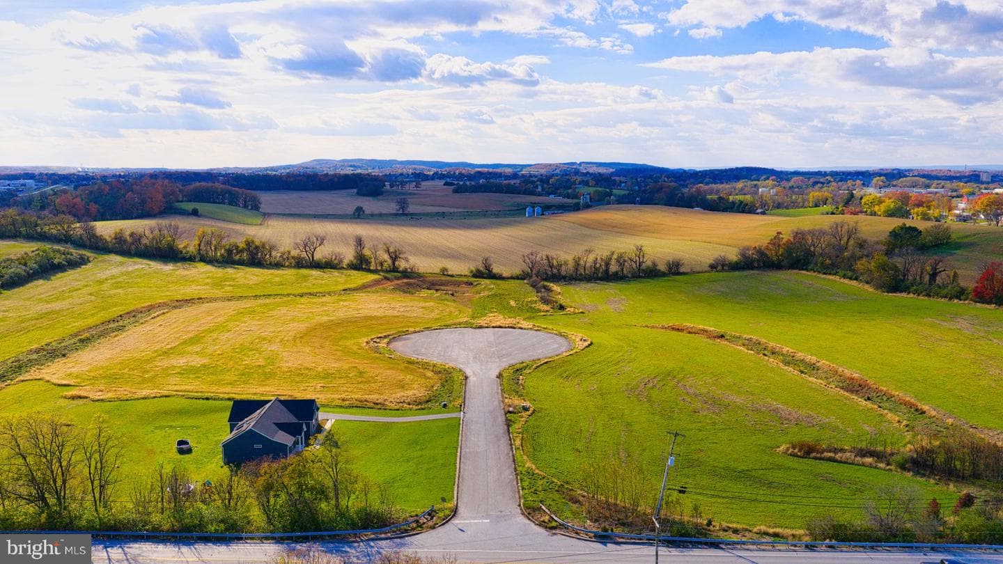 4025 Rolling Meadow Court photo 41