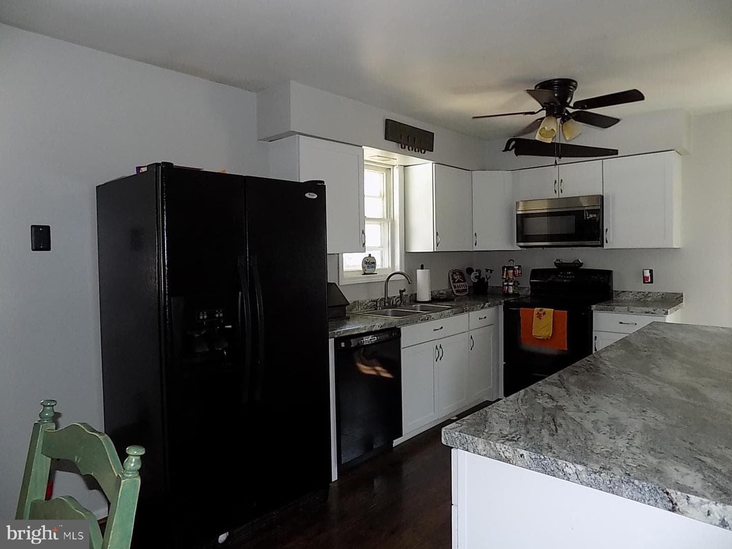 3425 Fox Ridge Court photo 18