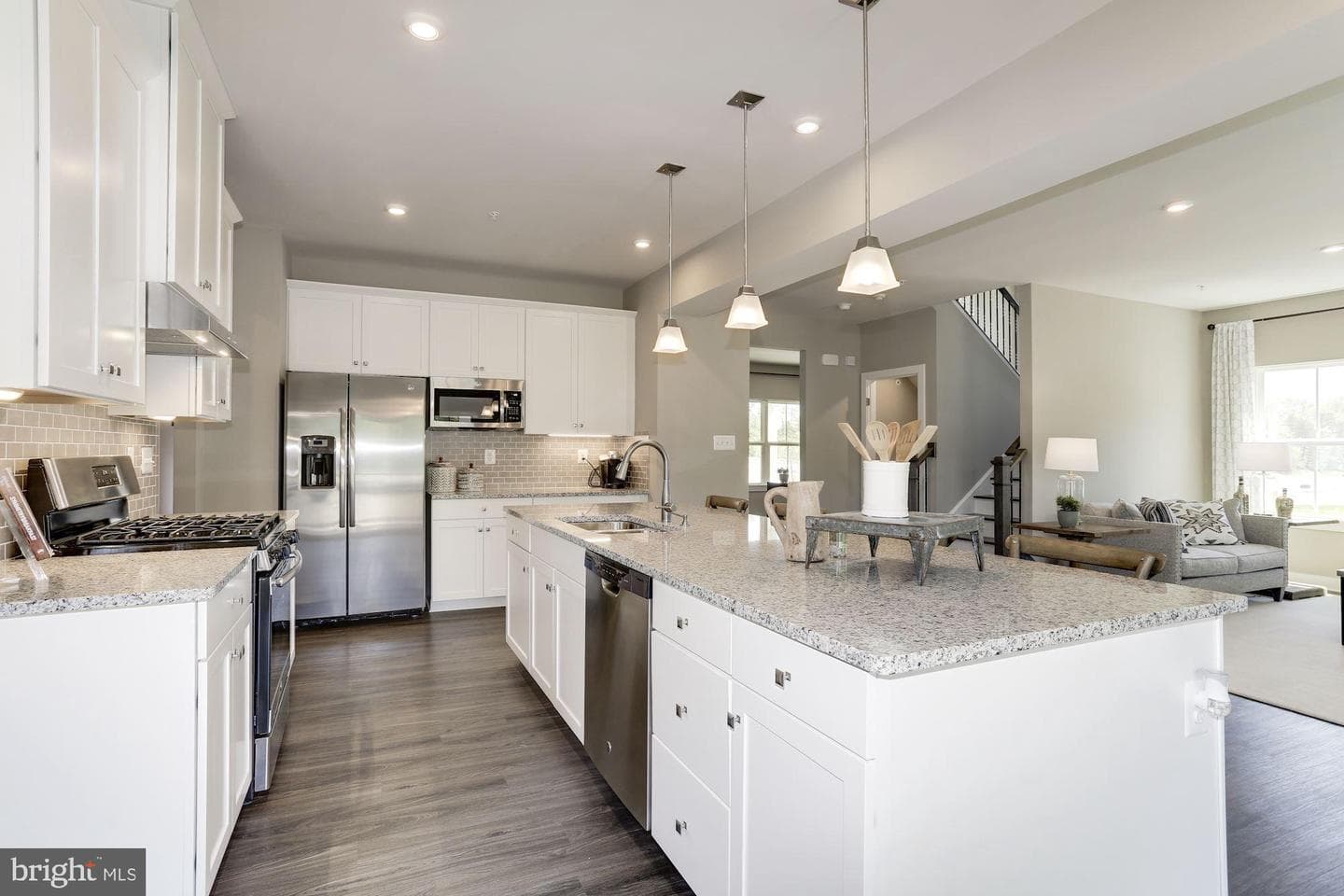 367 Kelso Drive photo 4