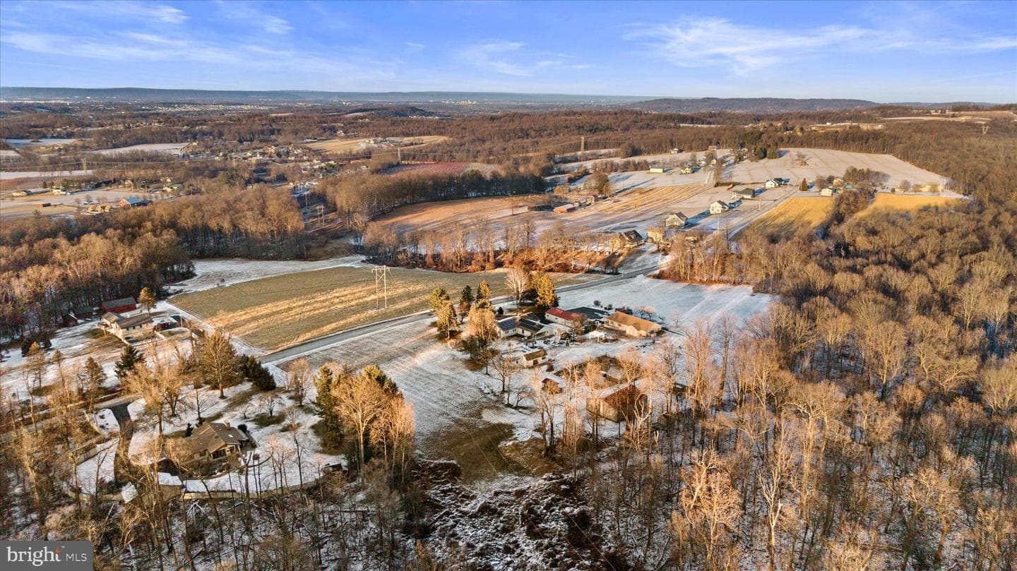 107 W Ridge Road photo 108