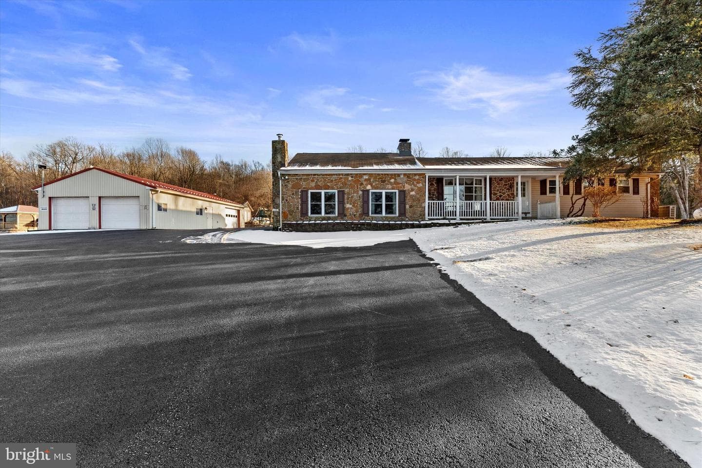 107 W Ridge Road photo 4