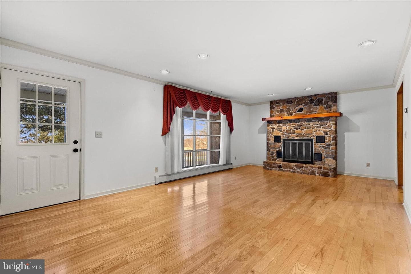 107 W Ridge Road photo 9