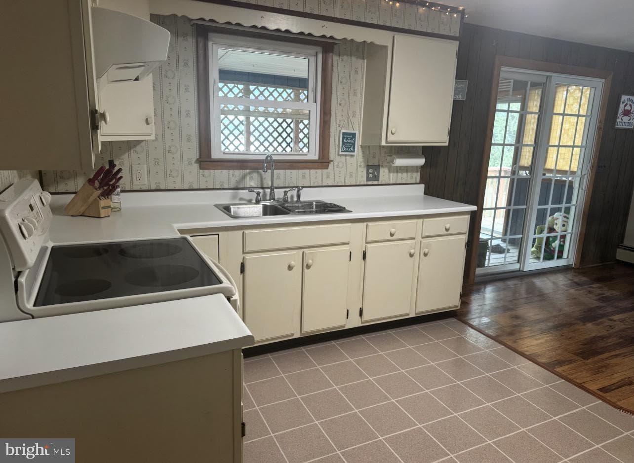 4487 Cherry Drive photo 4