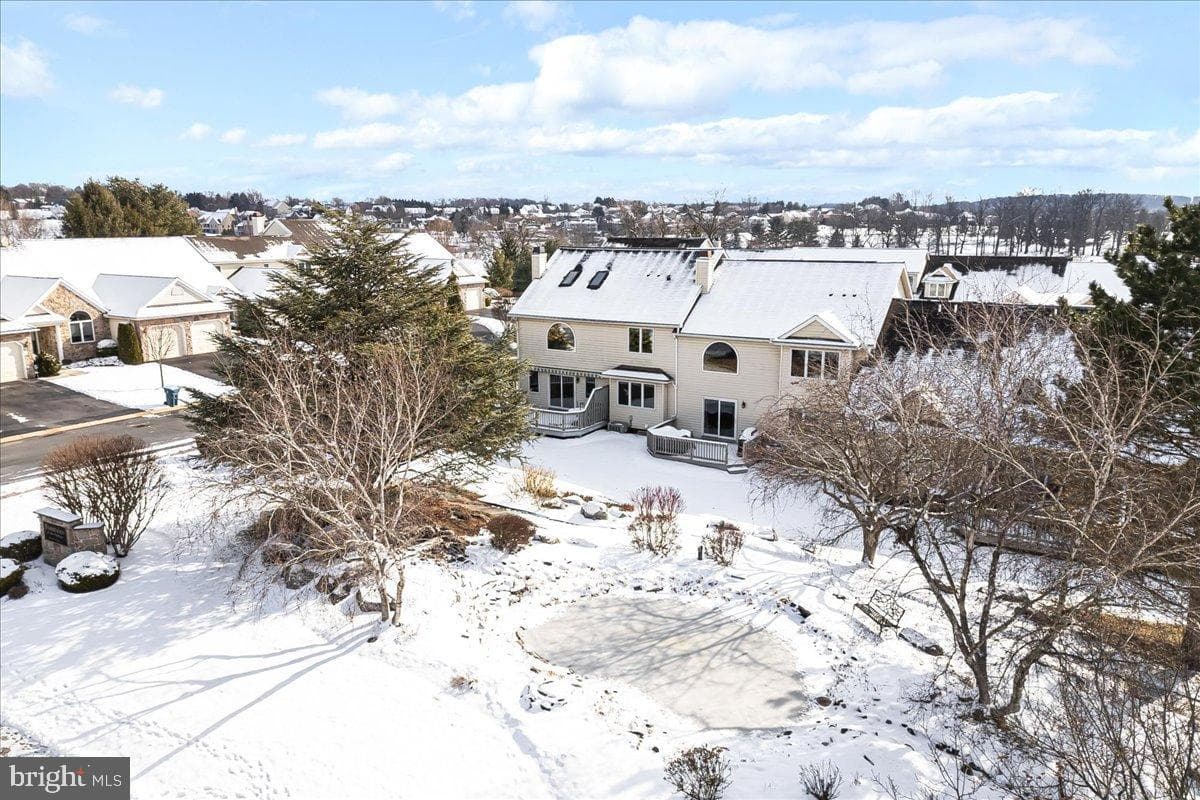 153 Fountain Drive photo 5