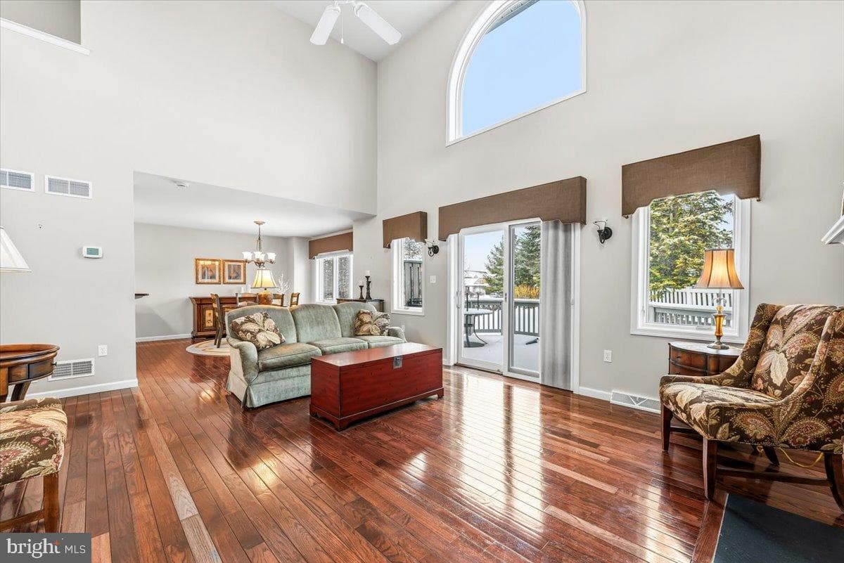 153 Fountain Drive photo 8