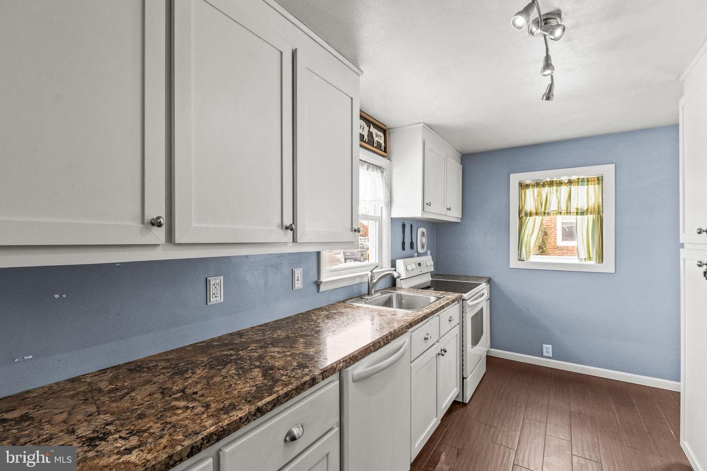 102 Rockwood Avenue photo 8