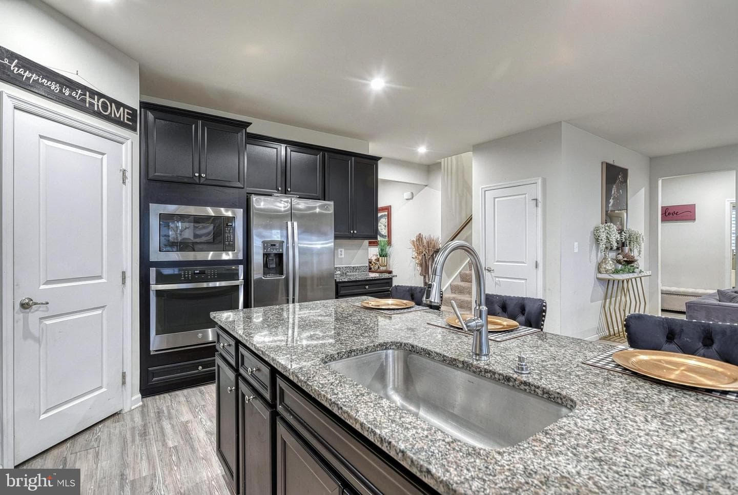 207 Chadsworth Way photo 20