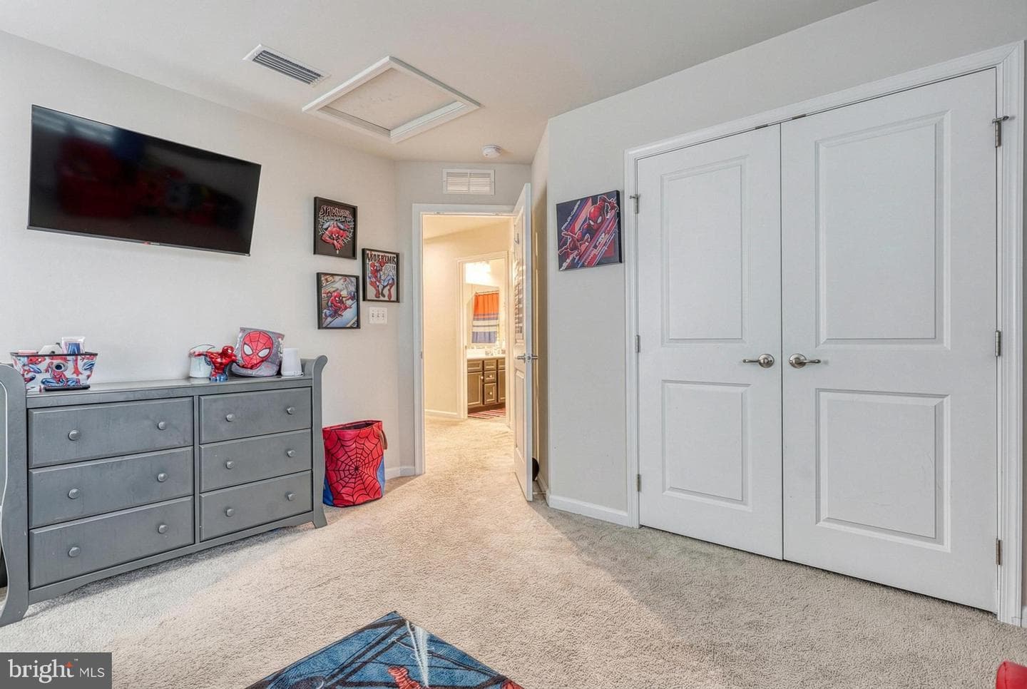 207 Chadsworth Way photo 49