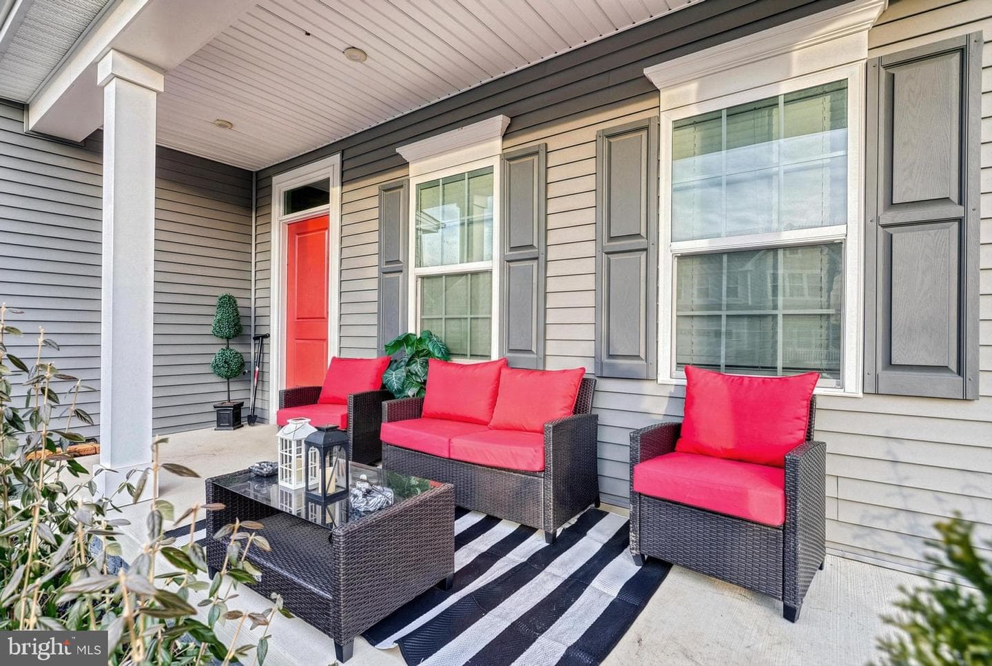 207 Chadsworth Way photo 8