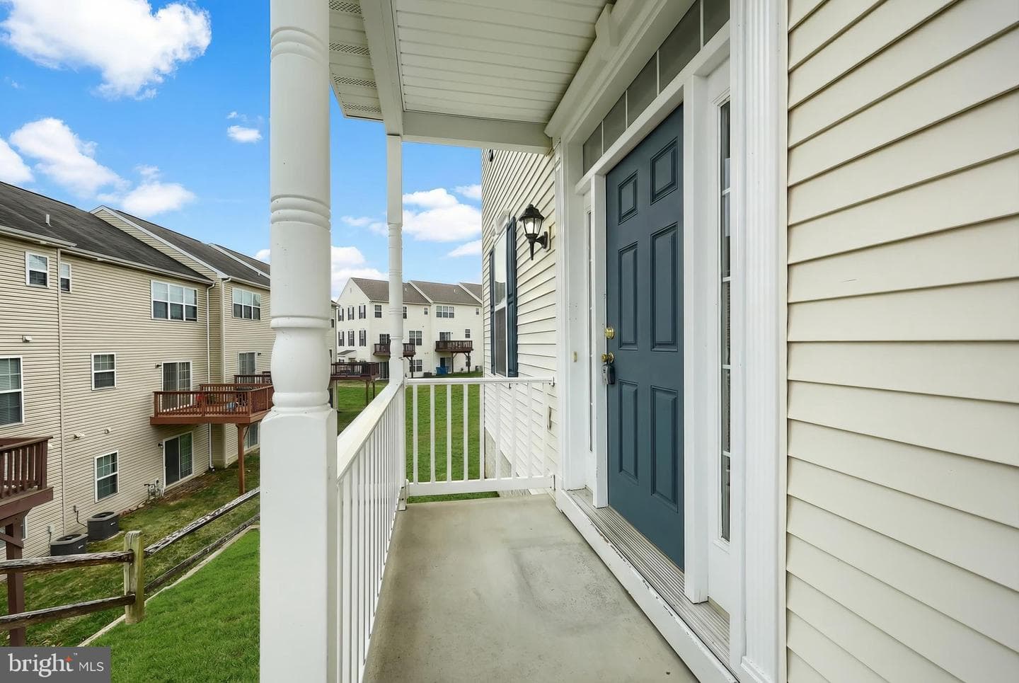 2231 Live Oak Lane #2231 photo 4