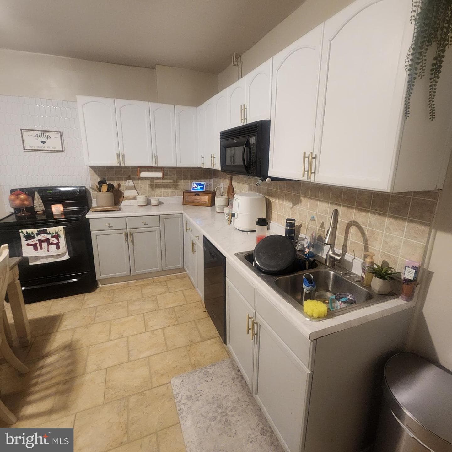 11 E Lancaster Street photo 15