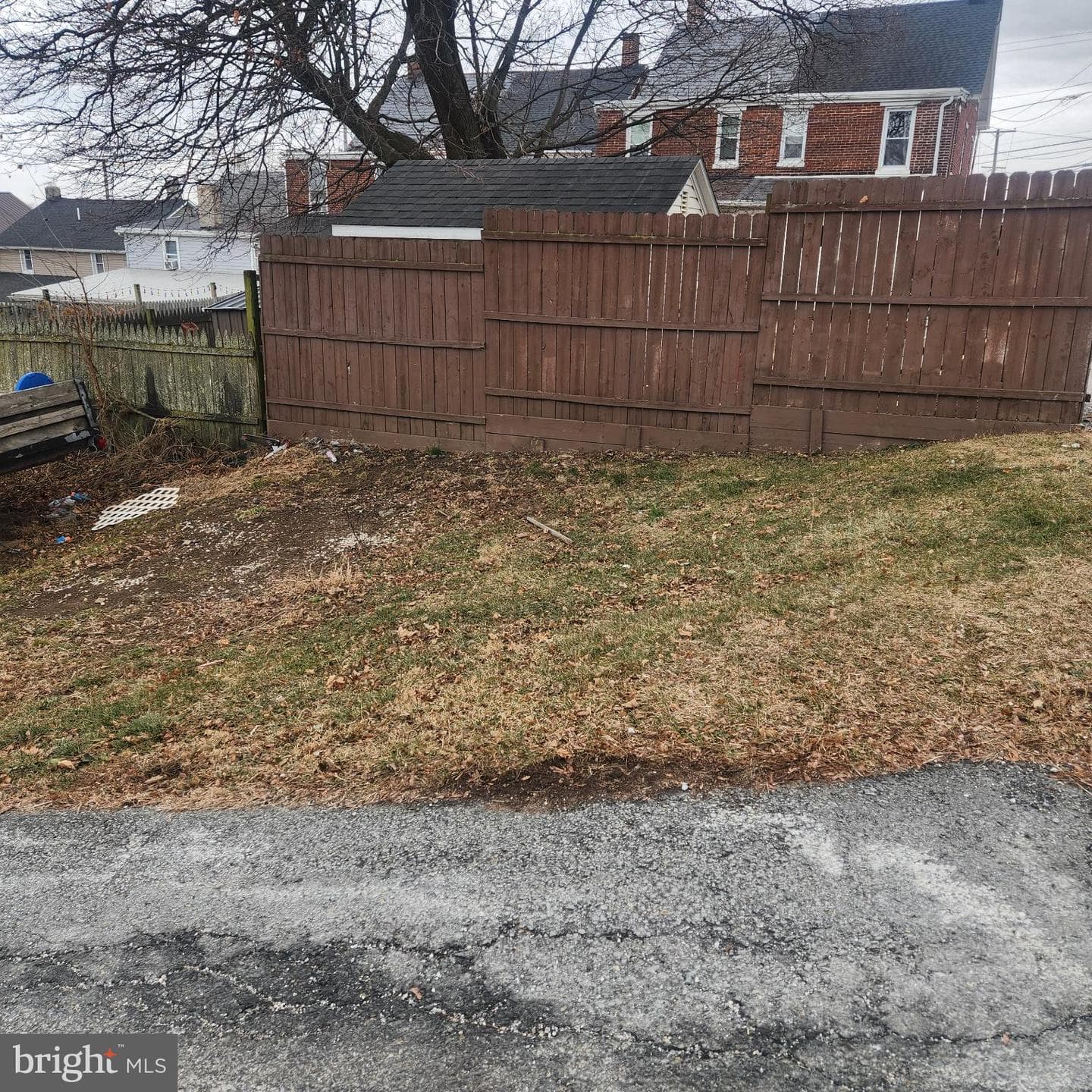 11 E Lancaster Street photo 57