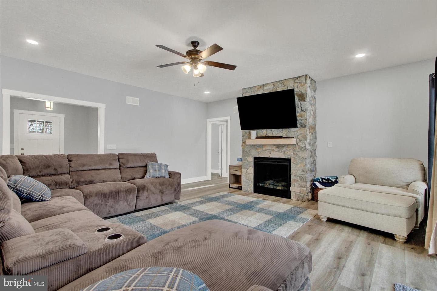 4158 Orchard View Drive photo 4