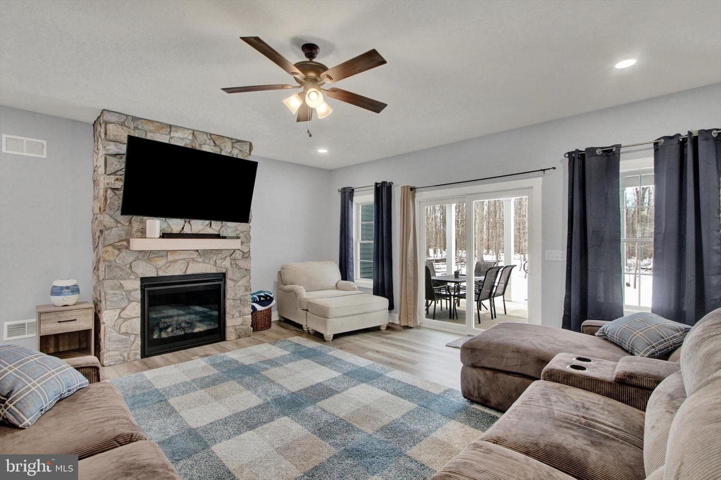 4158 Orchard View Drive photo 5