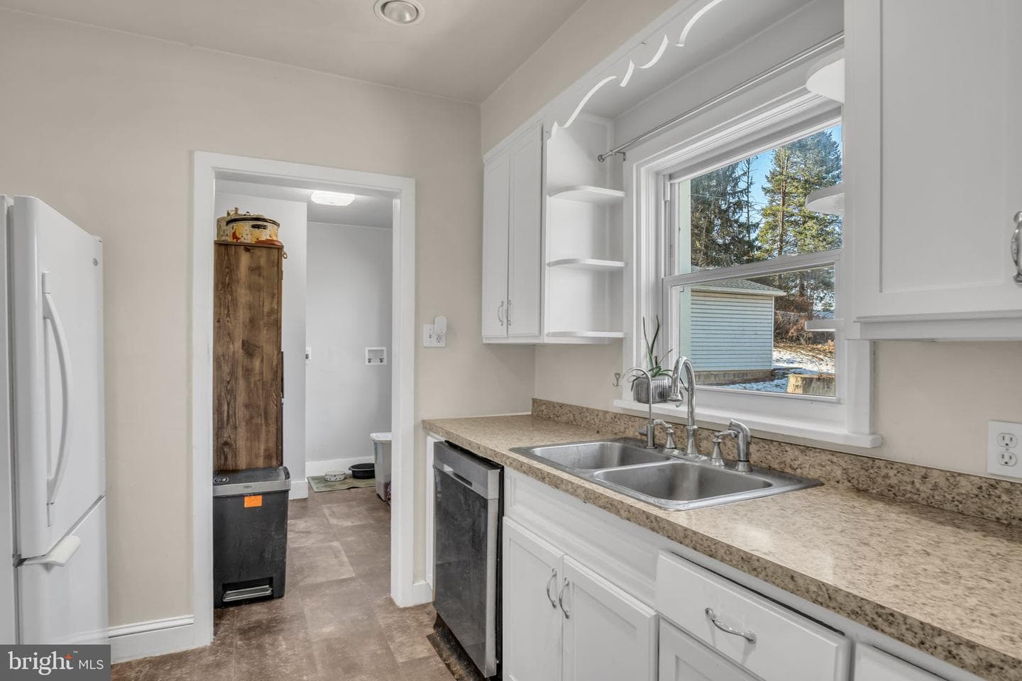 451 Lewisberry Road photo 4