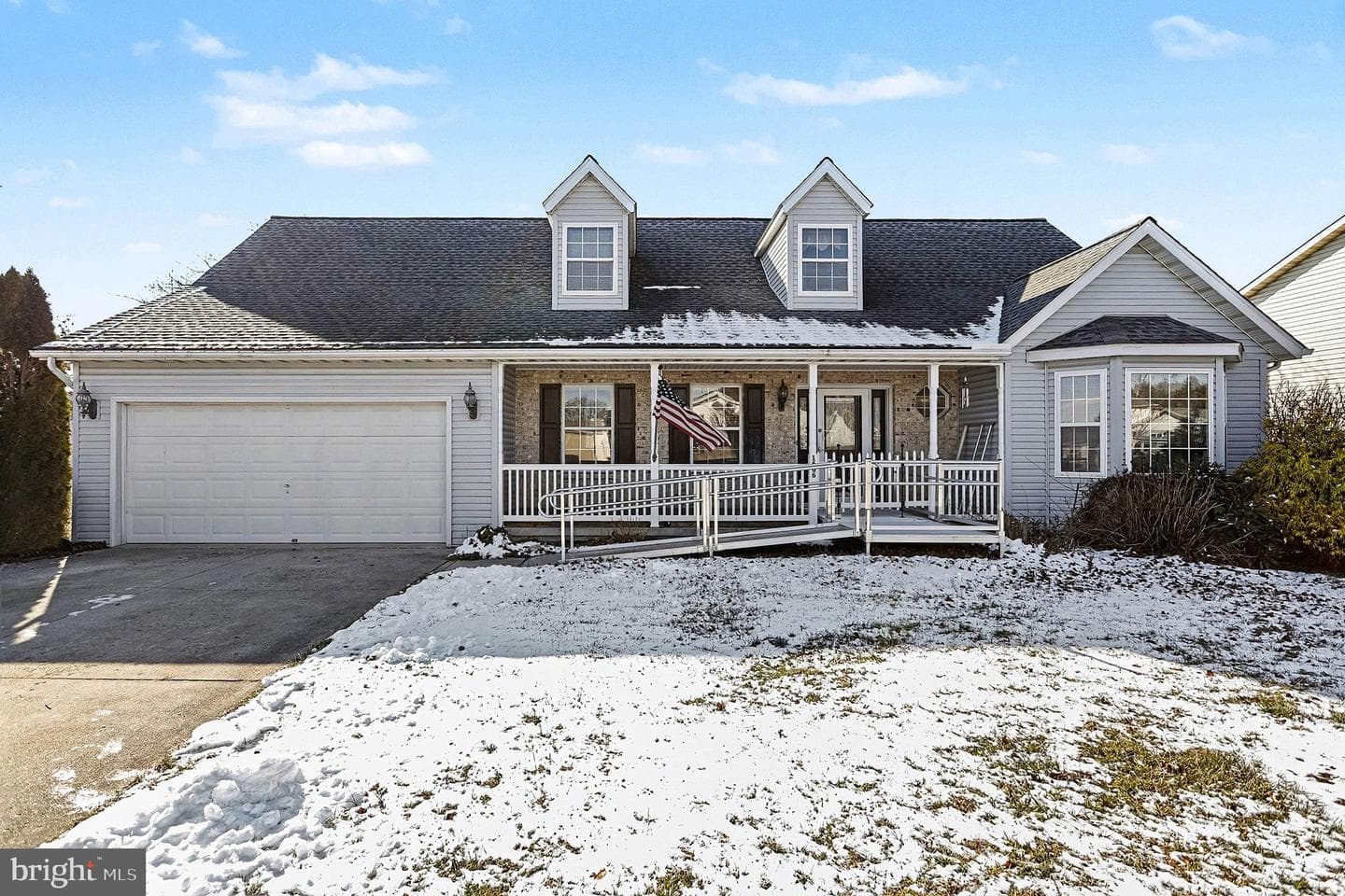 1686 Taylor Drive photo 2