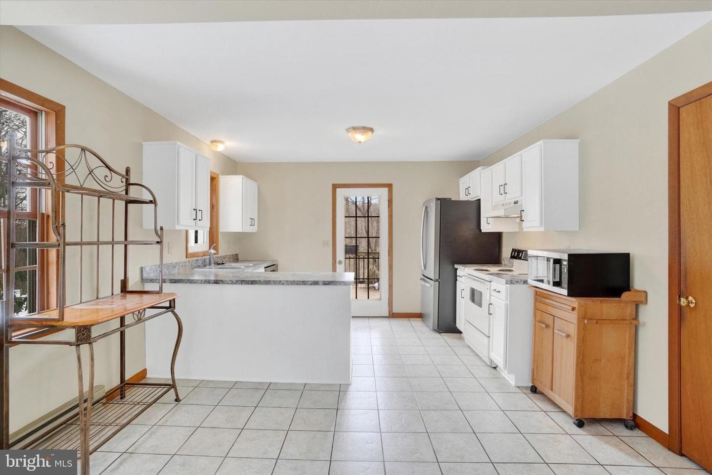 4219 Leann Drive photo 5