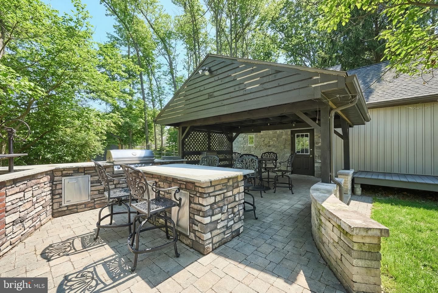 4205 Grandview Road photo 4