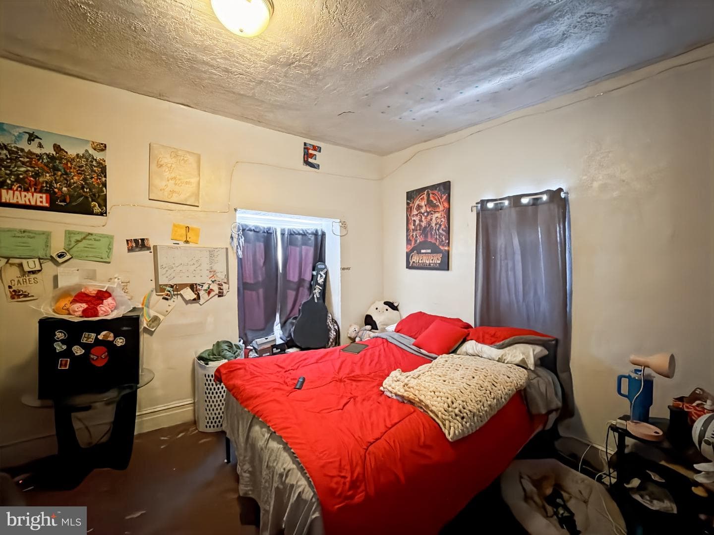939 W Poplar photo 20