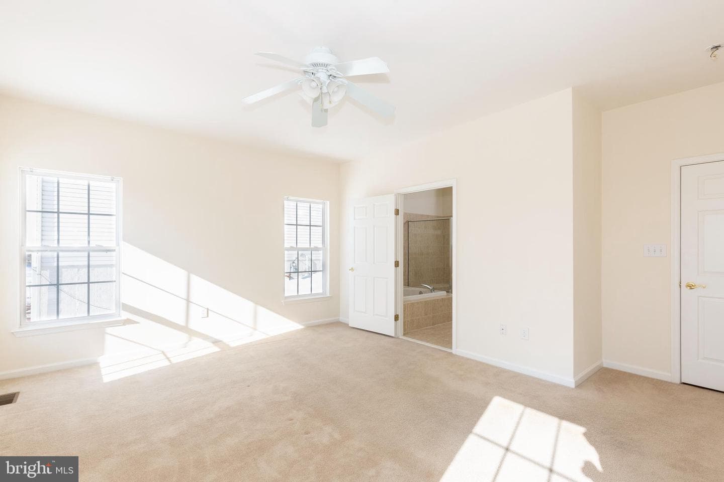 227 Fairmount Court #33 photo 13