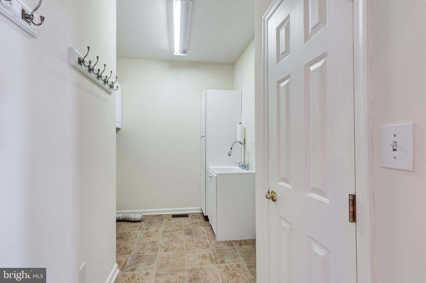 227 Fairmount Court #33 photo 8