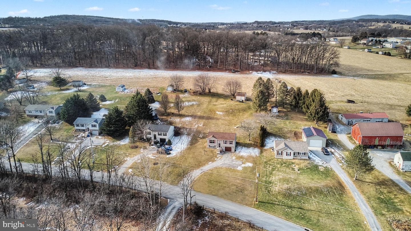 2357 Meetinghouse Road photo 28
