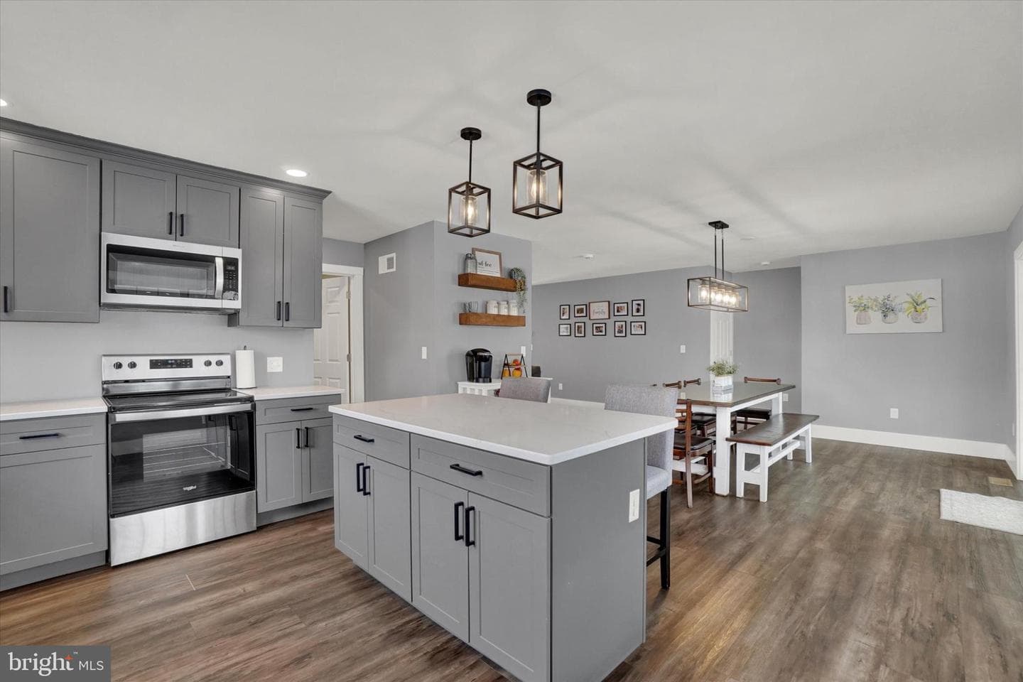 1048 Keller Road photo 11