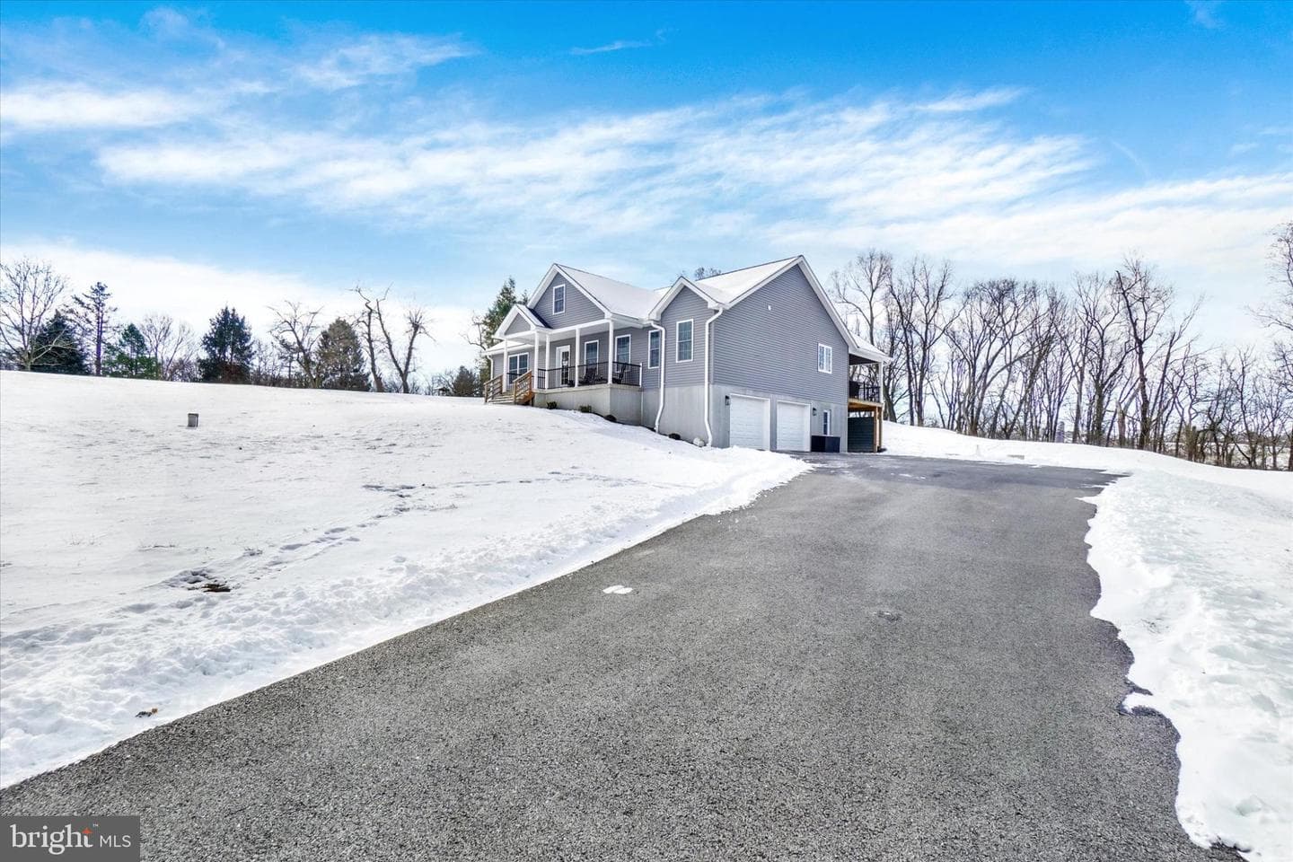 1048 Keller Road photo 2