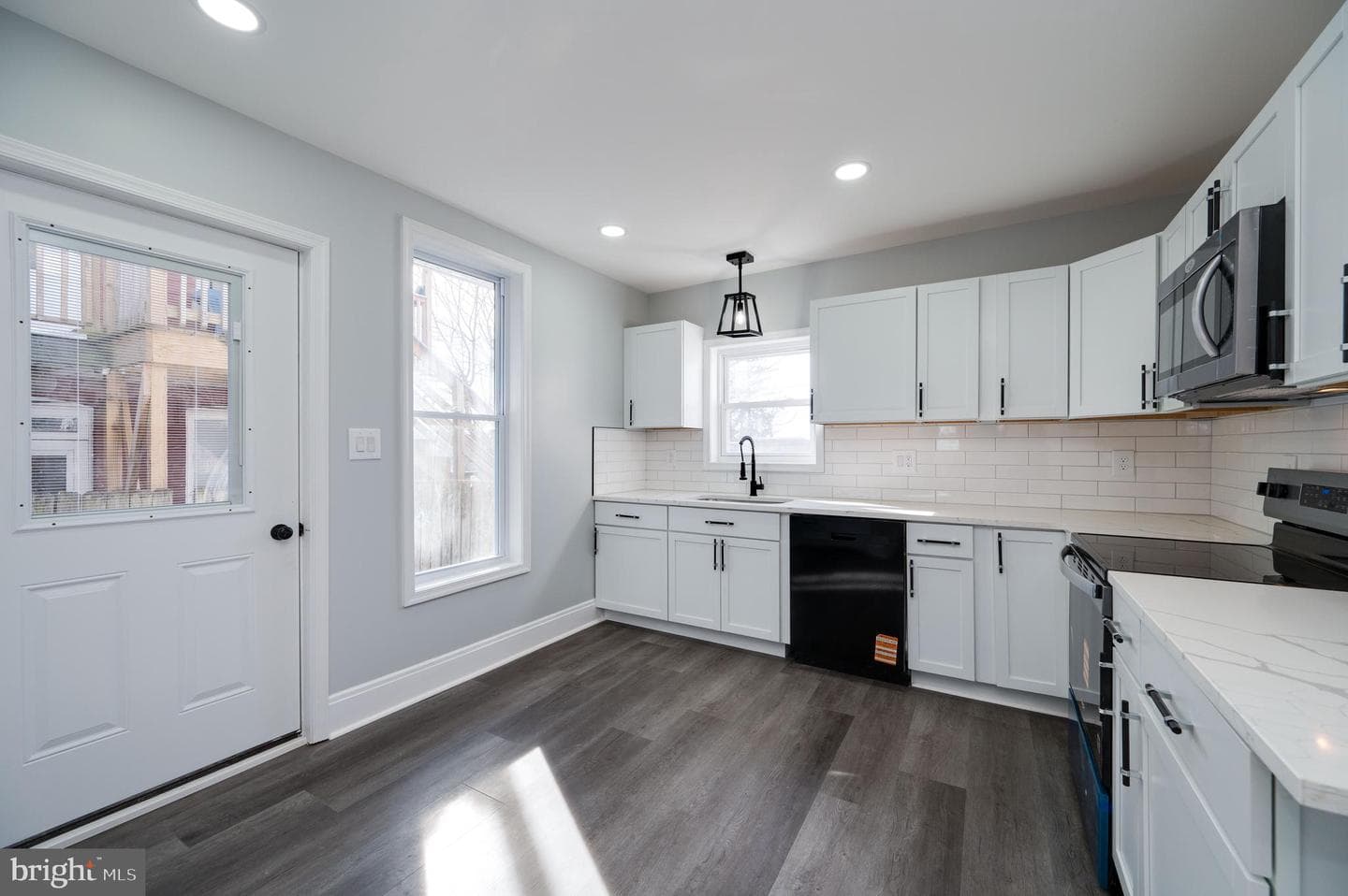 348 Garfield Street photo 20