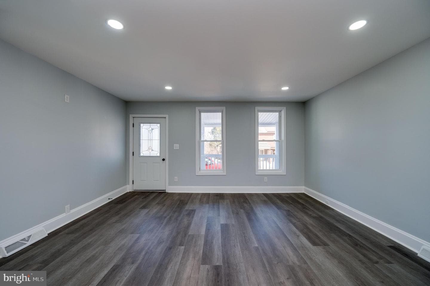 348 Garfield Street photo 9