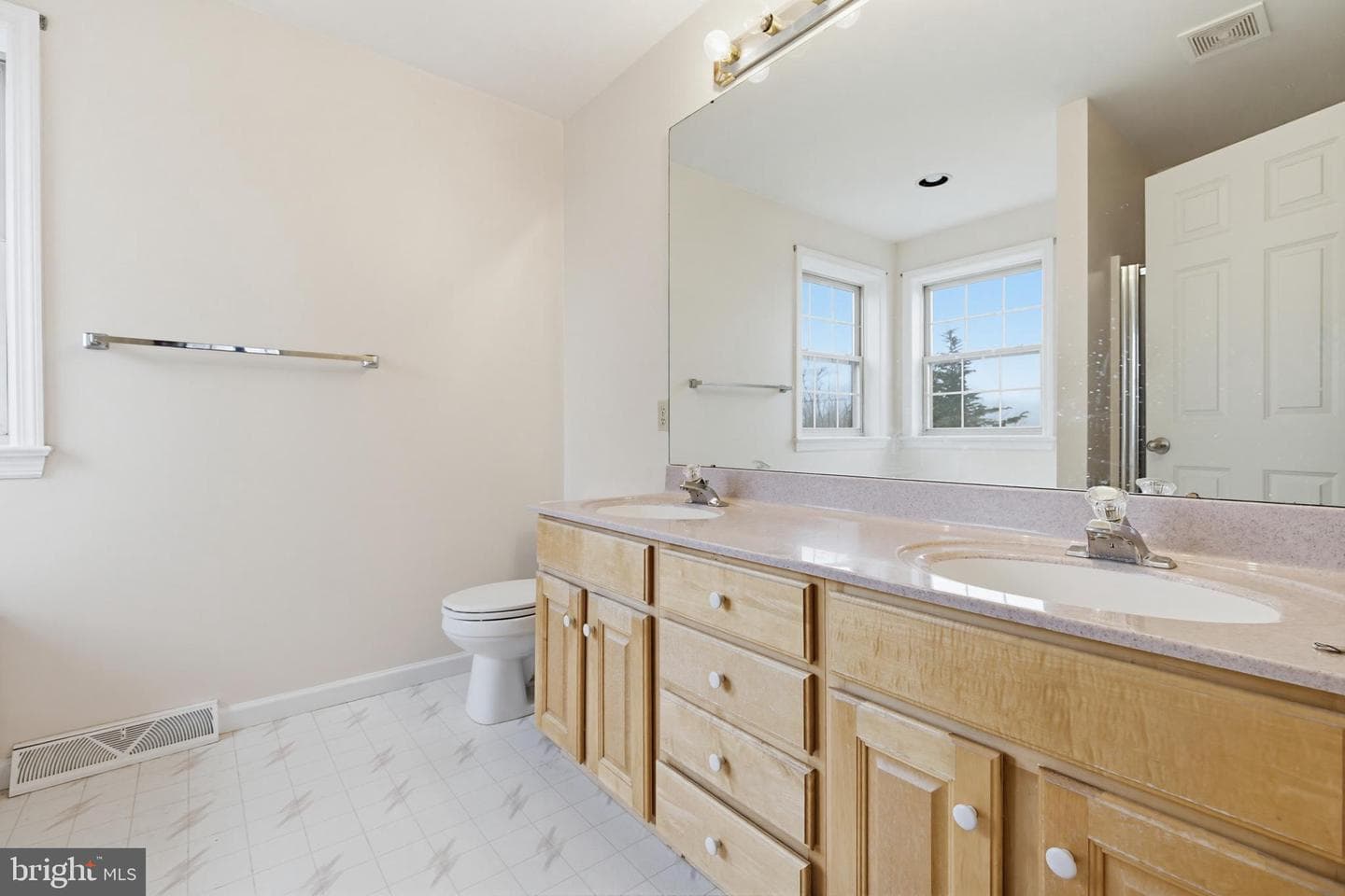 46 Stonewyck Hill Road photo 22